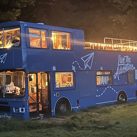 Delightful 2 Bed Double Decker Bus With Hot Tub Hotel Uckfield Exterior foto