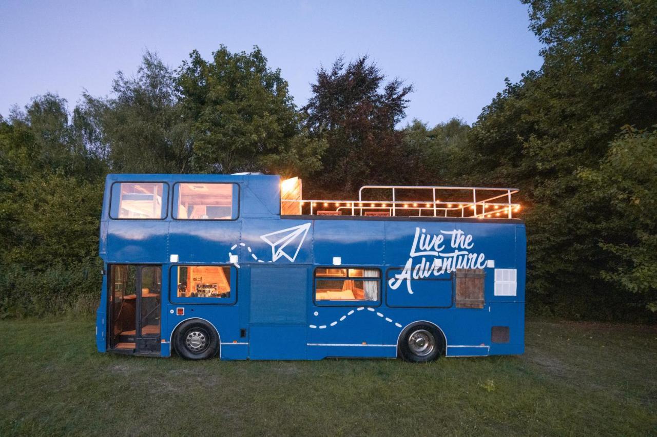 Delightful 2 Bed Double Decker Bus With Hot Tub Hotel Uckfield Exterior foto